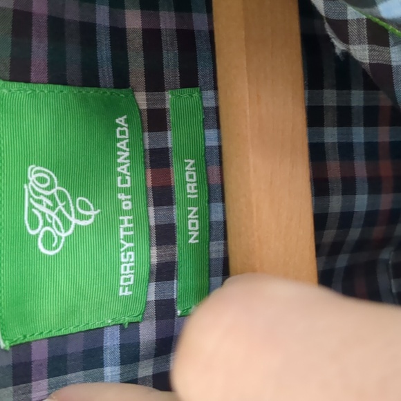 Forsyth of Canada Men's Long sleeve Button Down Non Iron Size Medium Multi plaid - Picture 3 of 11